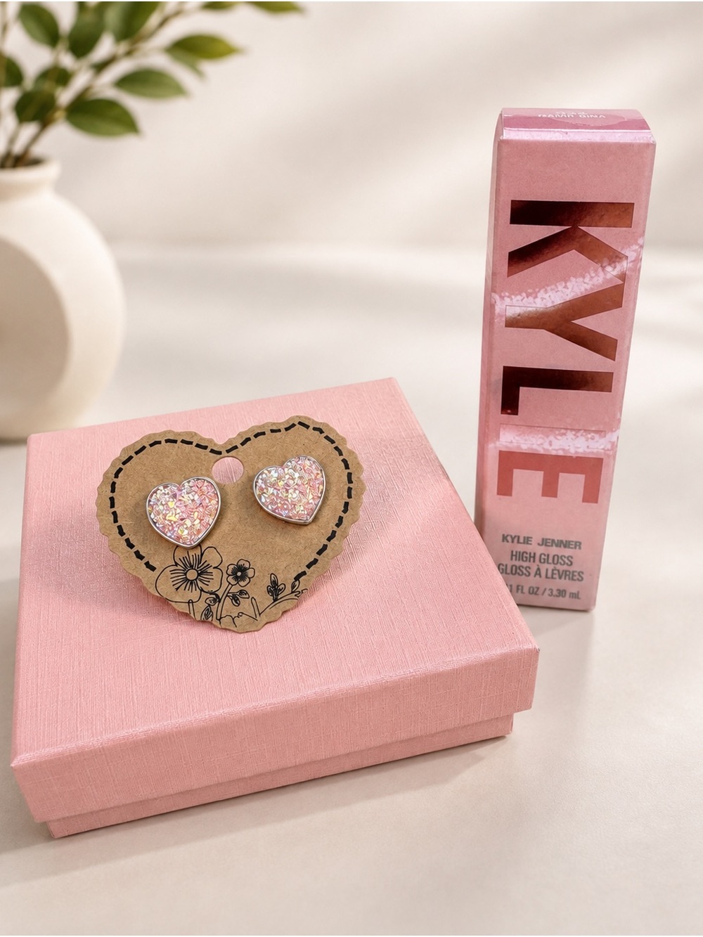 Kylie Lipgloss Bundle with Heart Glitter Stud Earrings - Pink Sparkle